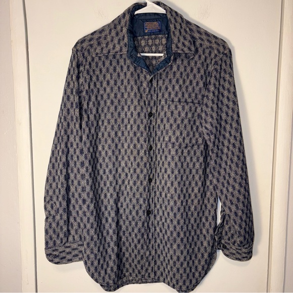 Vintage Pendleton 100% Virgin Wool Long Sleeve Button Down Sz M Blue Geometric - Picture 2 of 10